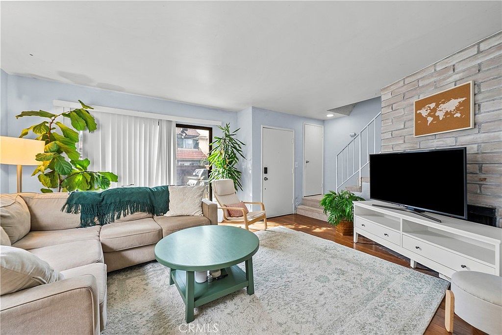 14435 Plummer St Unit 23 Panorama City, CA 91402 - Thumbnail 2