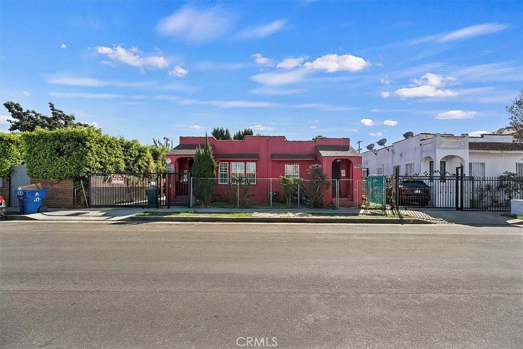 1174 W 38th St Los Angeles, CA 90037 - Thumbnail 2
