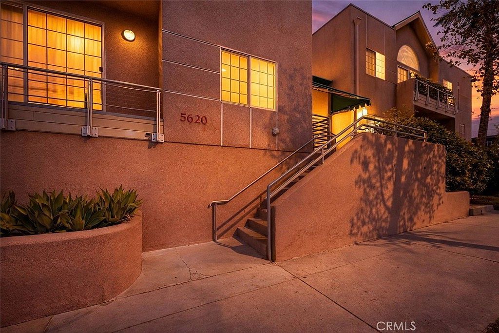 5620 Yolanda Ave APT 111 Tarzana, CA 91356  | Condominium