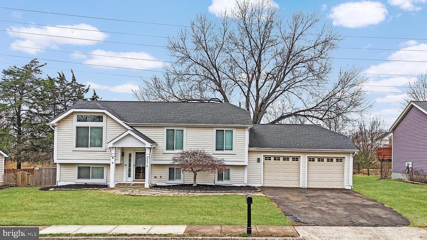 22216 Stablehouse Dr Sterling, VA 20164  | Single Family