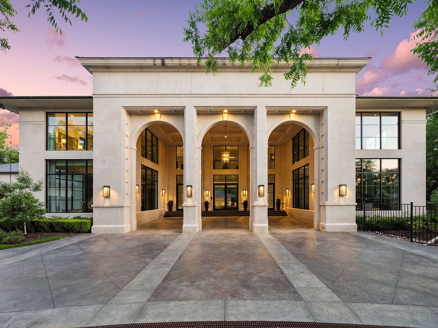 5214 Royal Ln Dallas, TX 75229 - Thumbnail 2