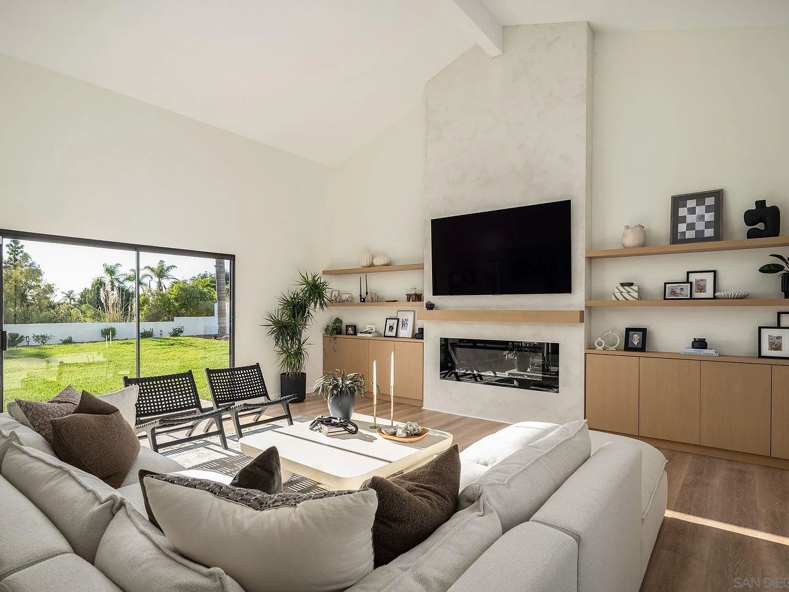 2524 Luciernaga St Carlsbad, CA 92009  | Single Family