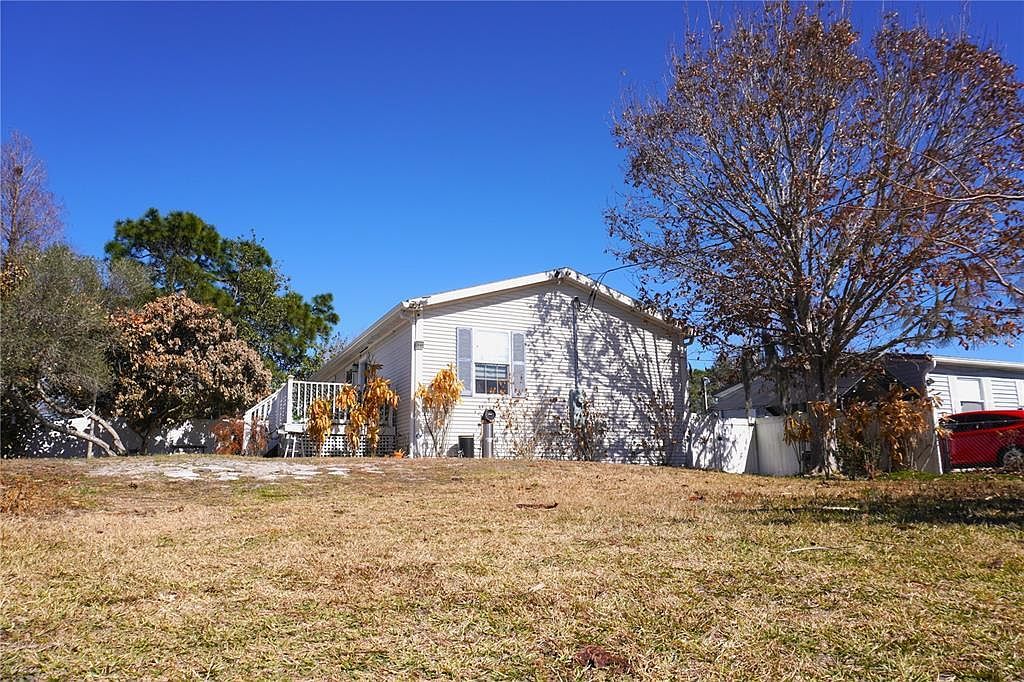 3605 Late Morning Cir Kissimmee, FL 34744 - Thumbnail 2