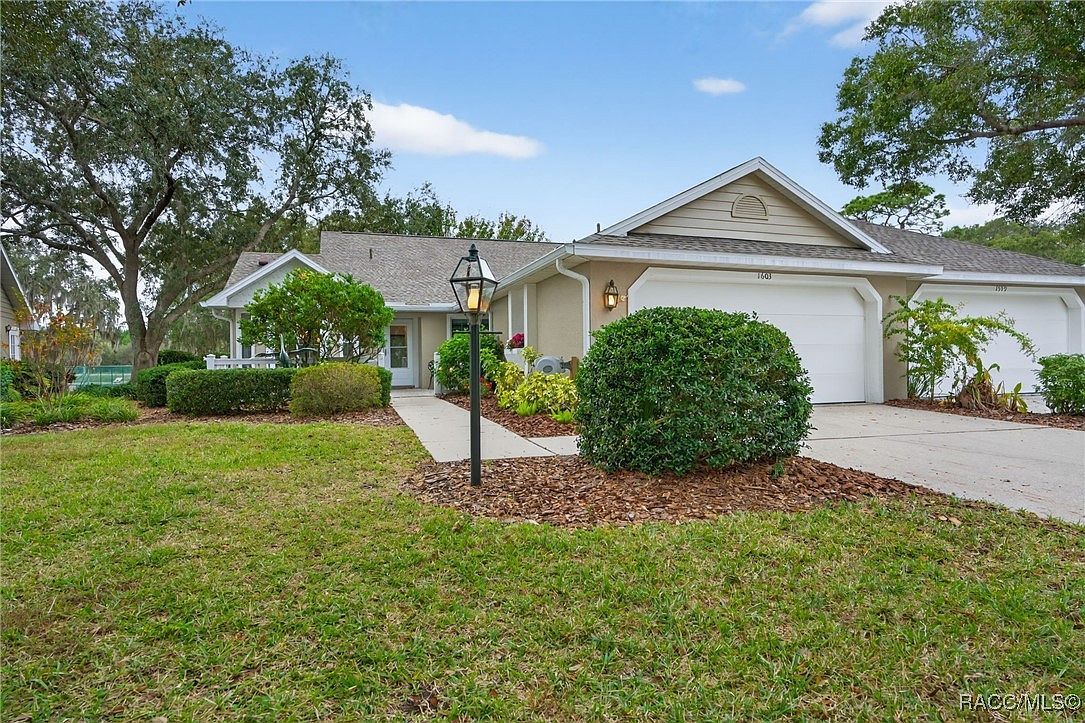 1603 N Foxboro Loop Crystal River, FL 34429 - Thumbnail 2