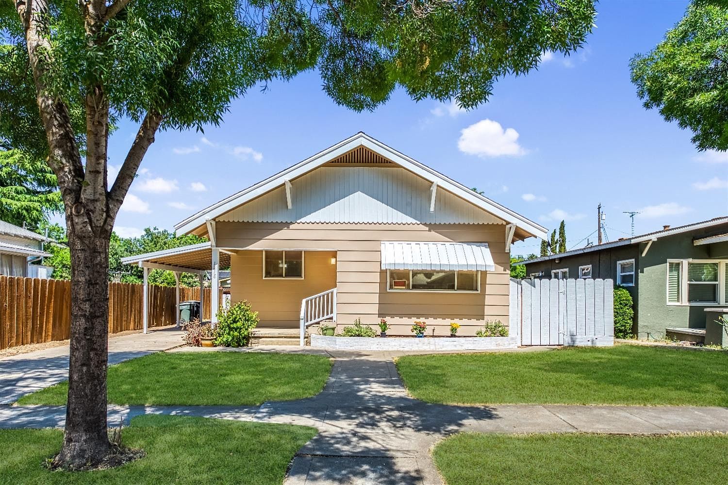 1218 R St Newman, CA 95360  | Single Family