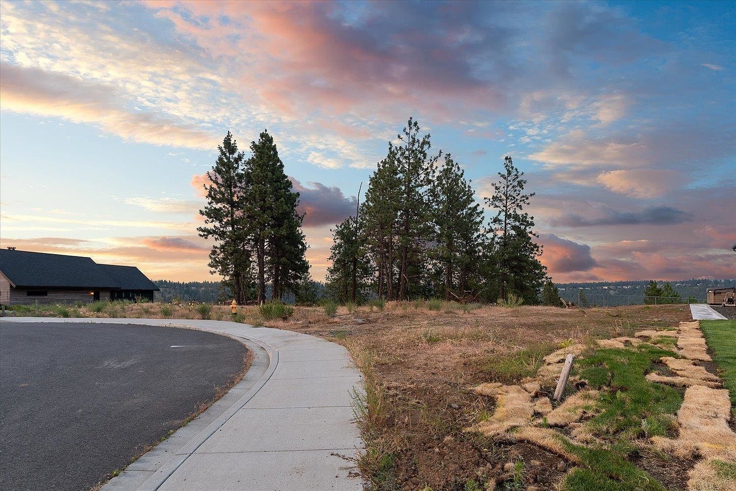 5229 S Falcon Point Ct Spokane, WA 99224 - Thumbnail 2