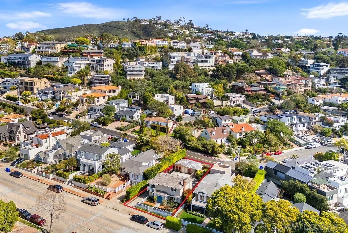 1221 Virginia Way La Jolla, CA 92037 - Thumbnail 2