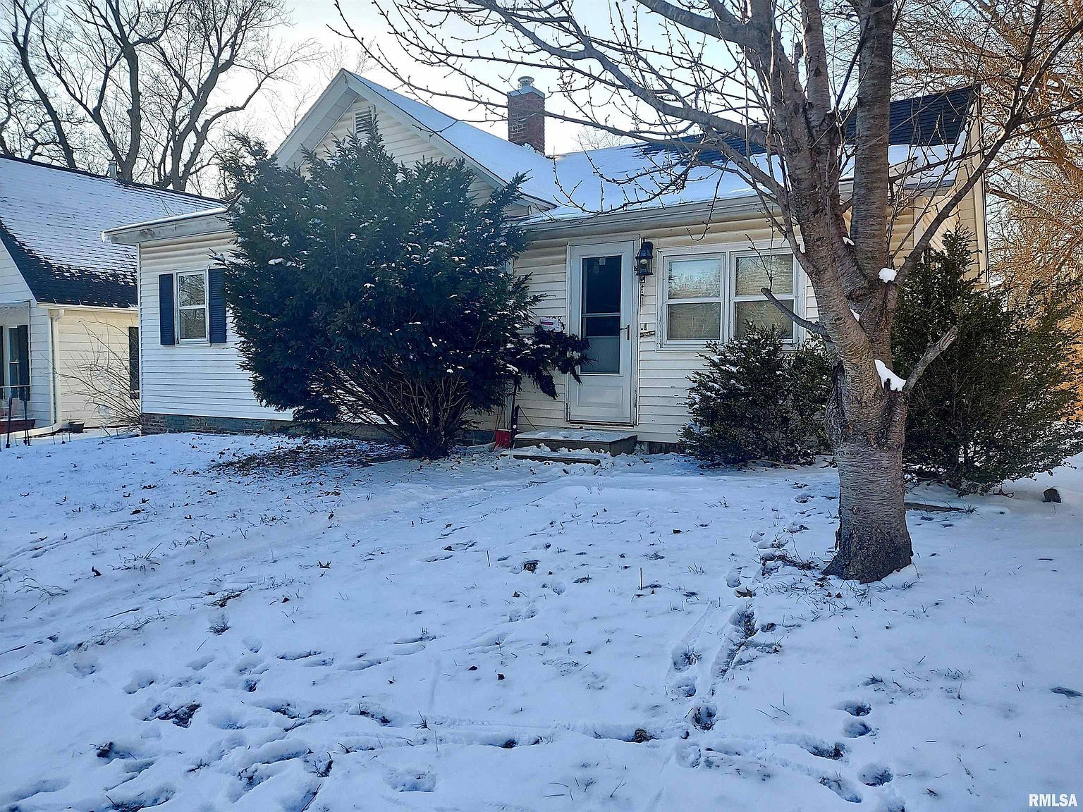 828 S McArthur St Macomb, IL 61455 - Thumbnail 2