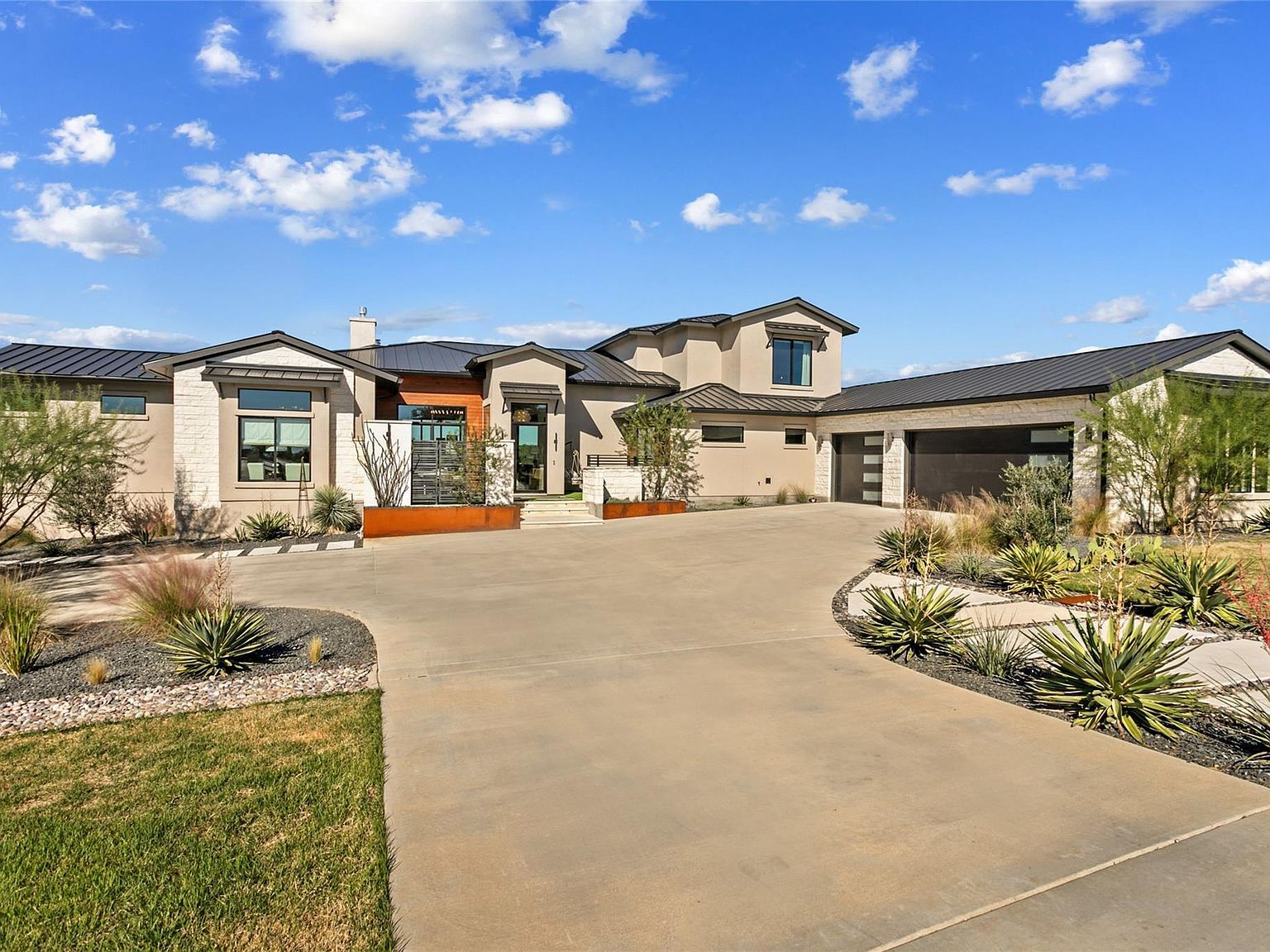 400 Medlin Creek Loop Dripping Springs, TX 78620, 78620