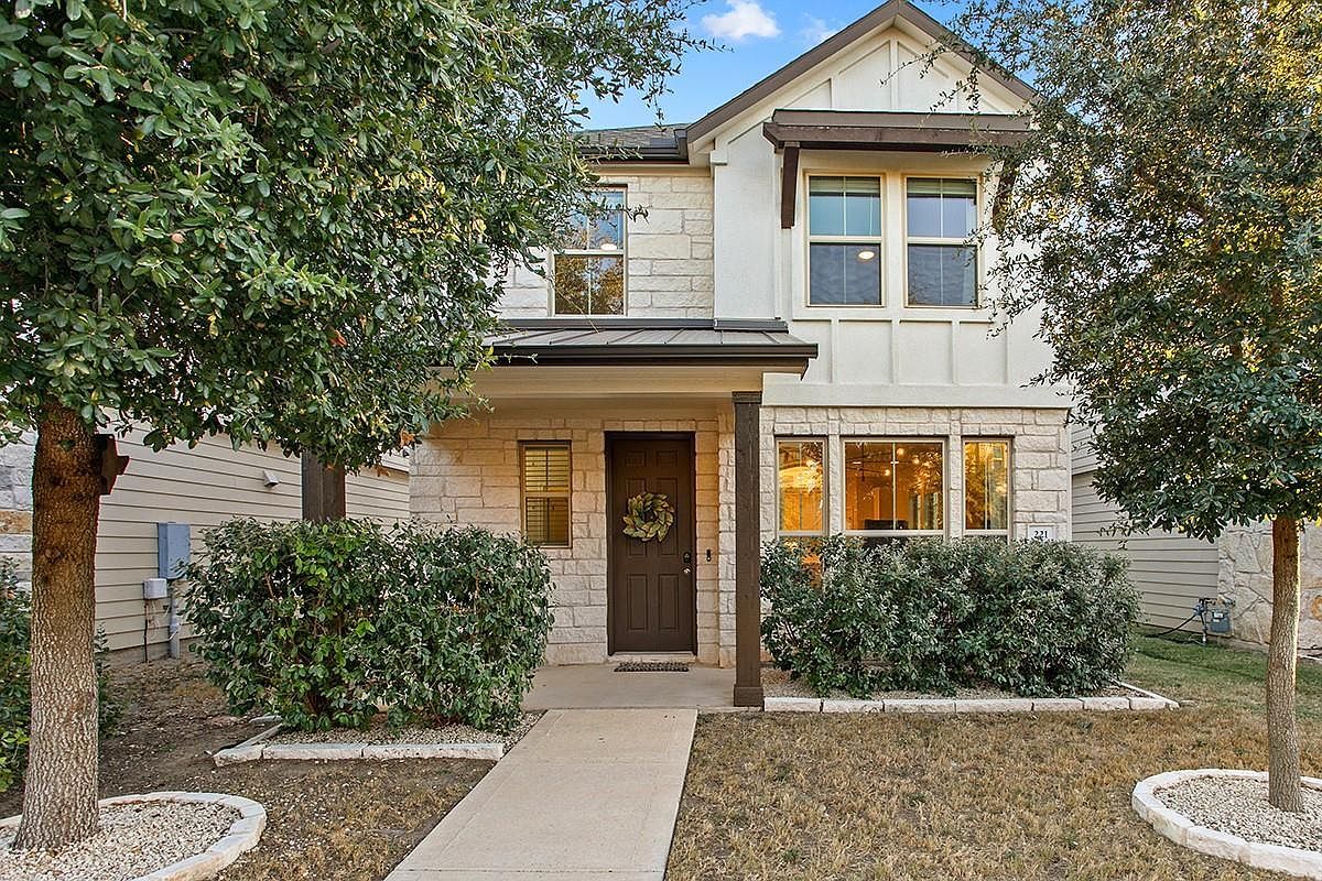 221 Diamond Point Dr Dripping Springs, TX 78620 - Thumbnail 2