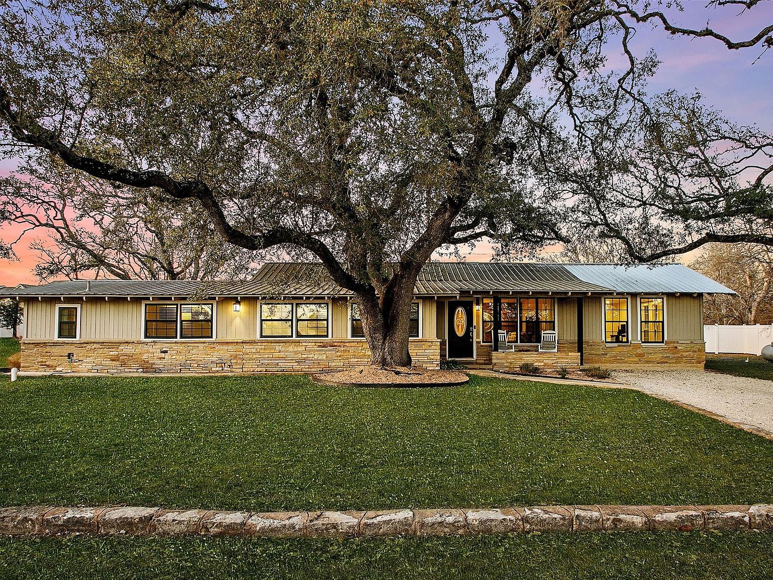 200 Creek Rd Dripping Springs, TX 78620 - Thumbnail 2