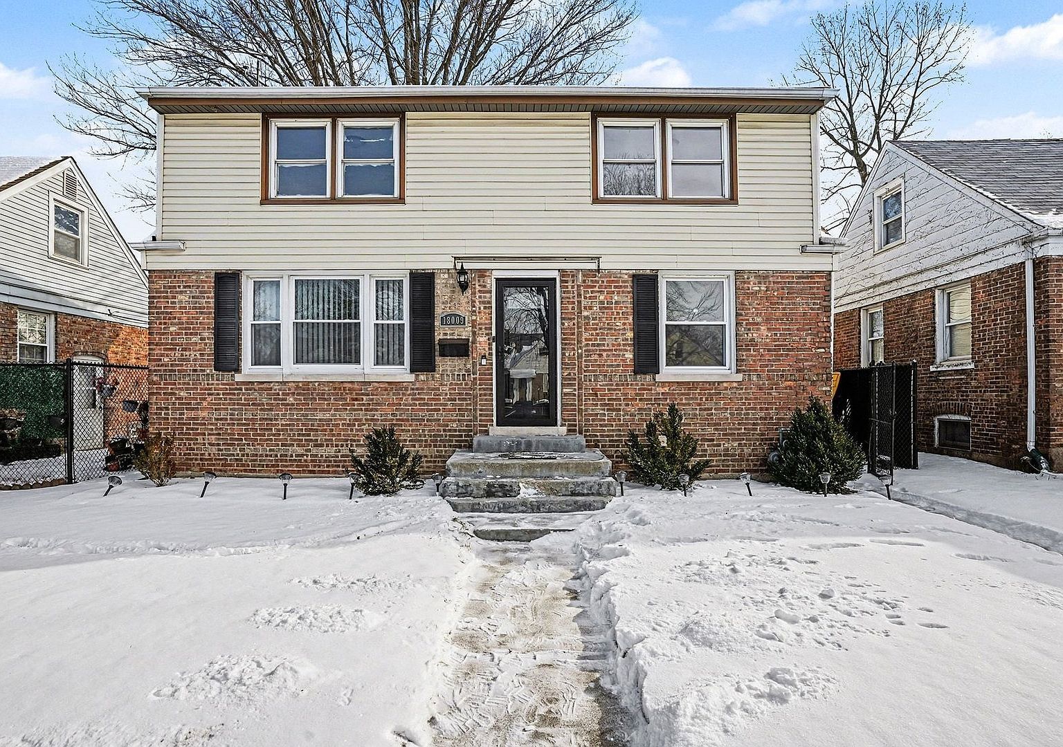 18009 Commercial Ave Lansing, IL 60438 - Thumbnail 2