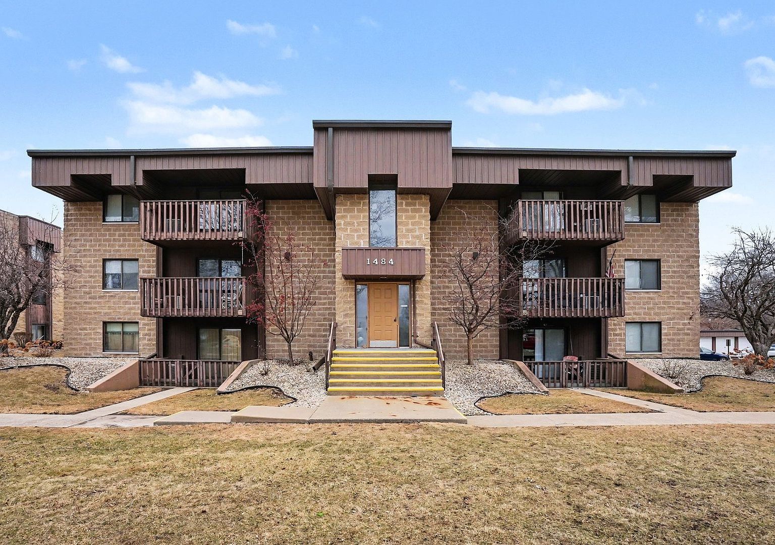 1484 Rock Run Dr APT 3C Crest Hill, IL 60403 - Thumbnail 2