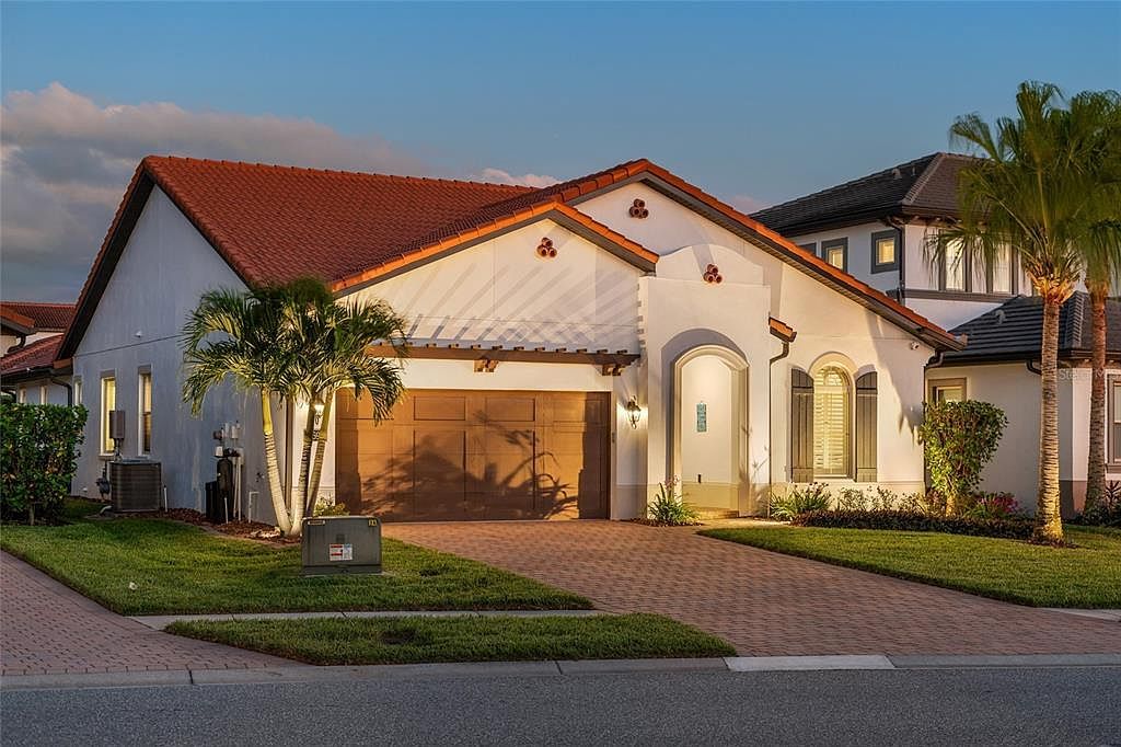 10692 Royal Cypress Way Orlando, FL 32836 - Thumbnail 2