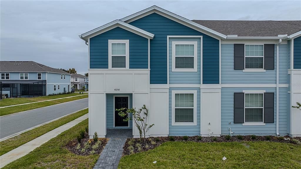 4250 Lana Ave Davenport, FL 33897 - Thumbnail 2