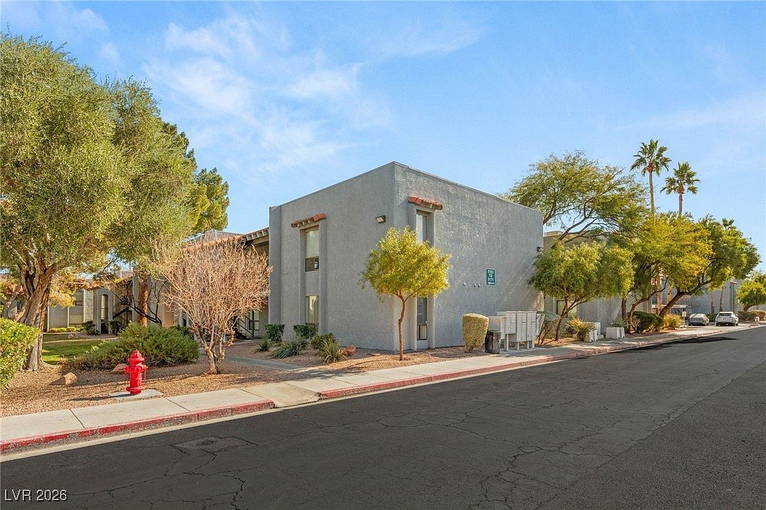 5171 Caliente St Unit 131 Las Vegas, NV 89119 - Thumbnail 2