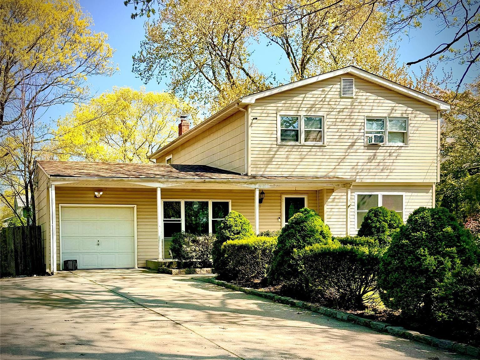 13 Hampton Ave Mastic, NY 11950, 11950