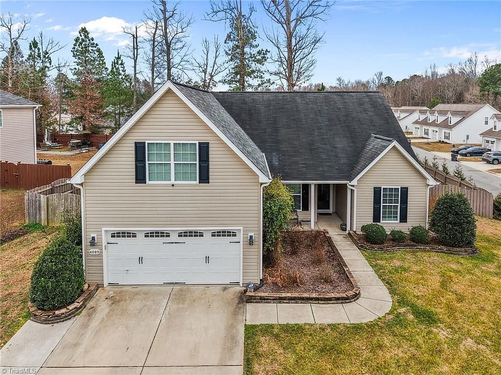 4089 Collonade Ct Haw River, NC 27258 - Thumbnail 2