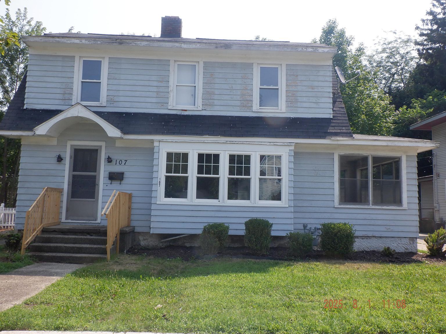 107 N Lakeview Ave Sturgis, MI 49091 - Thumbnail 2