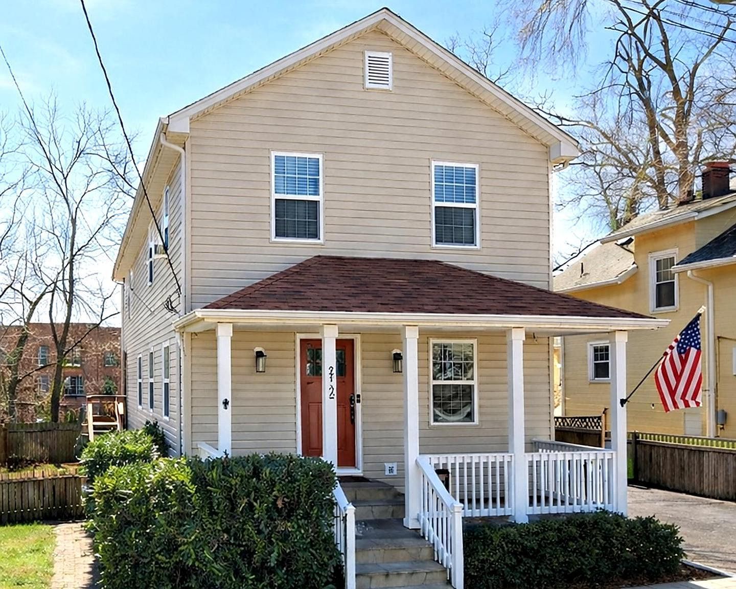 1720 14th St S Arlington, VA 22204 - Thumbnail 2