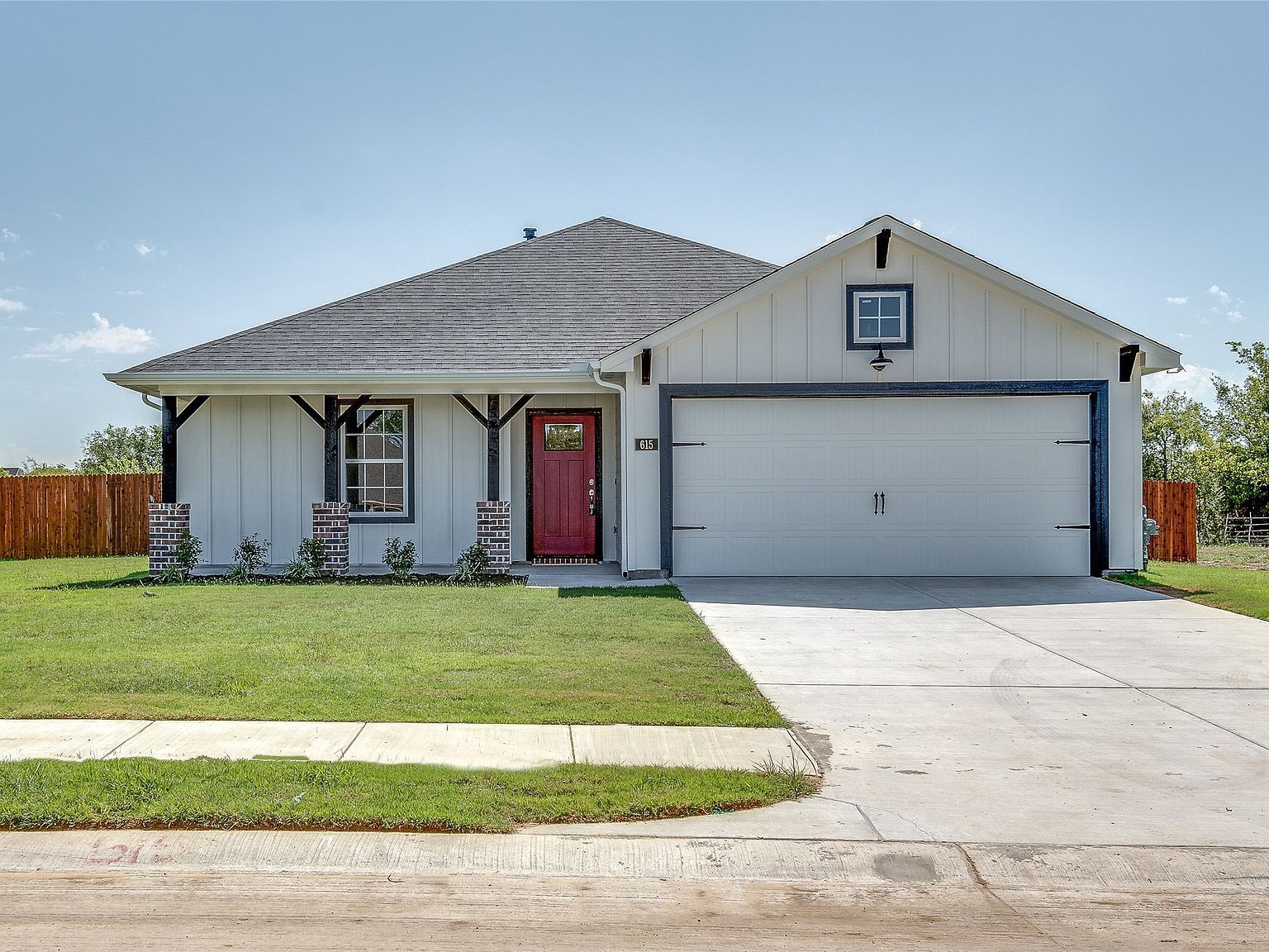 605 Finlee Way Tioga, TX 76271 - Thumbnail 2