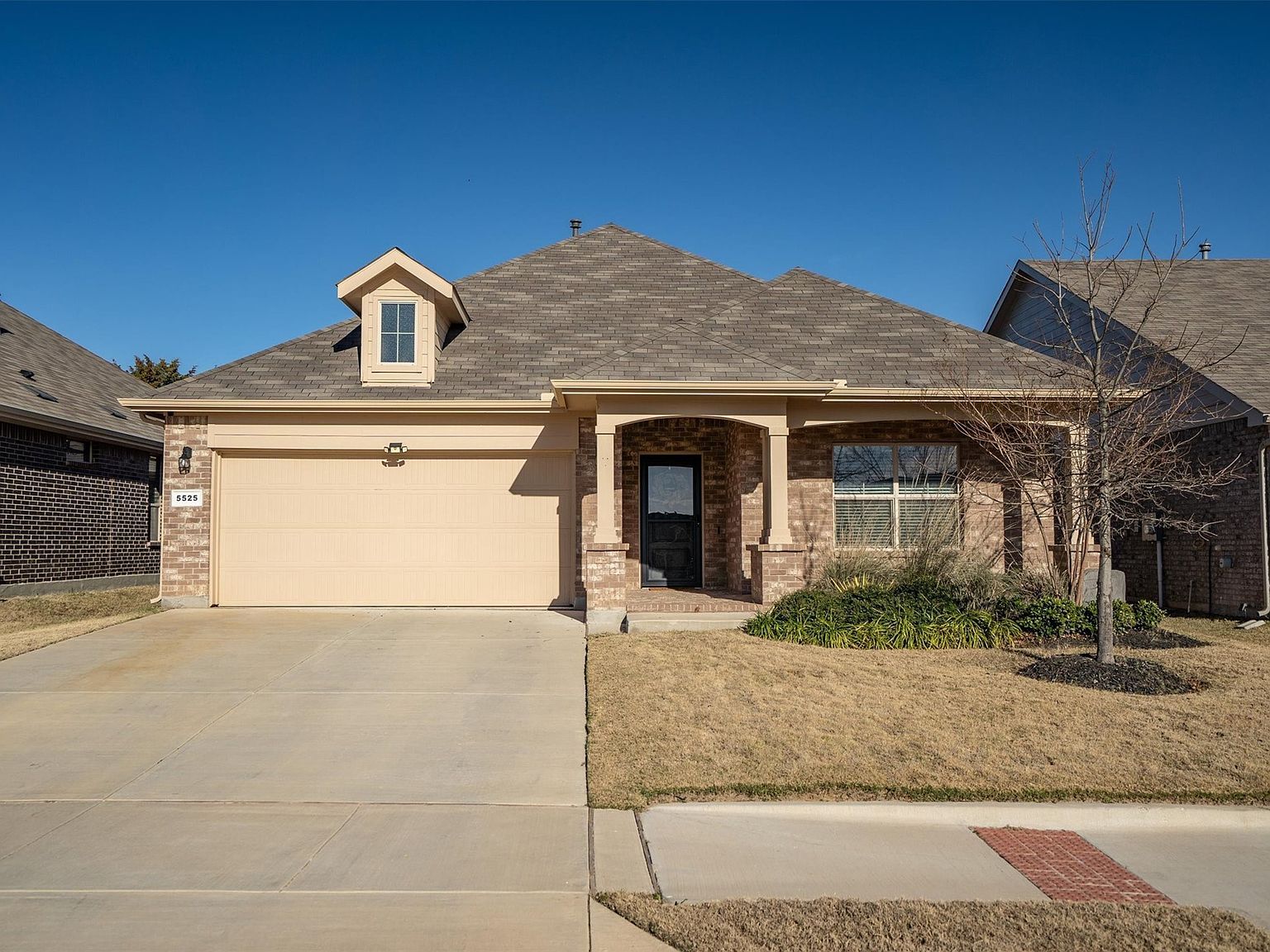 5525 Round Hill Rd Denton, TX 76210 - Thumbnail 2