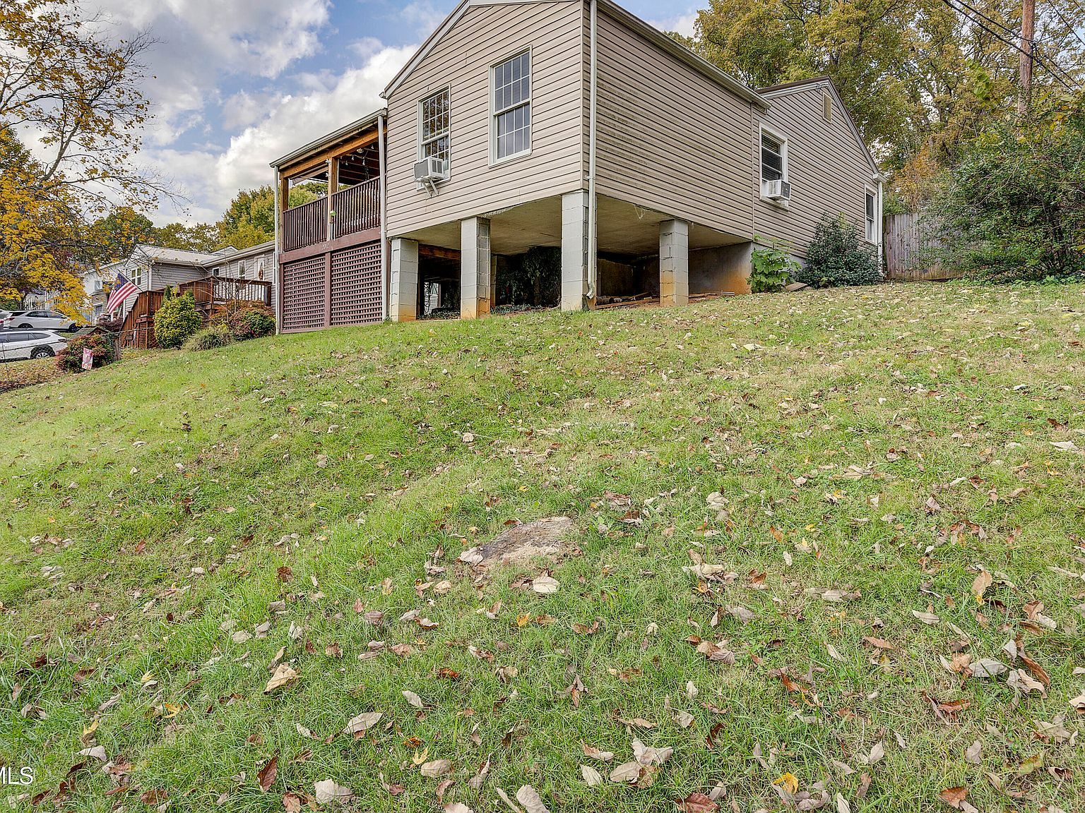 2012 Woodbine St Kingsport, TN 37660 - Thumbnail 2