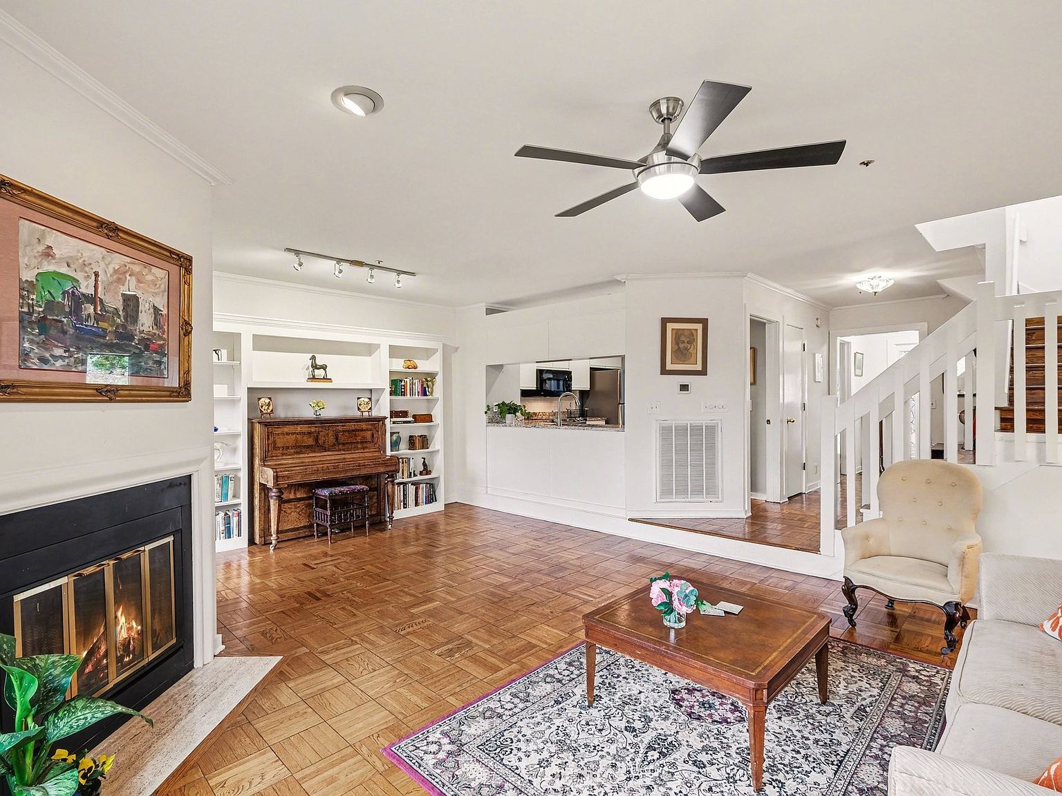 2207 Westview Dr Nashville, TN 37212 - Thumbnail 2