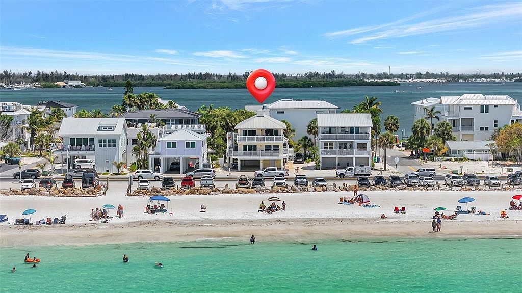1105 Gulf Dr S APT 2 Bradenton Beach, FL 34217  | Condominium