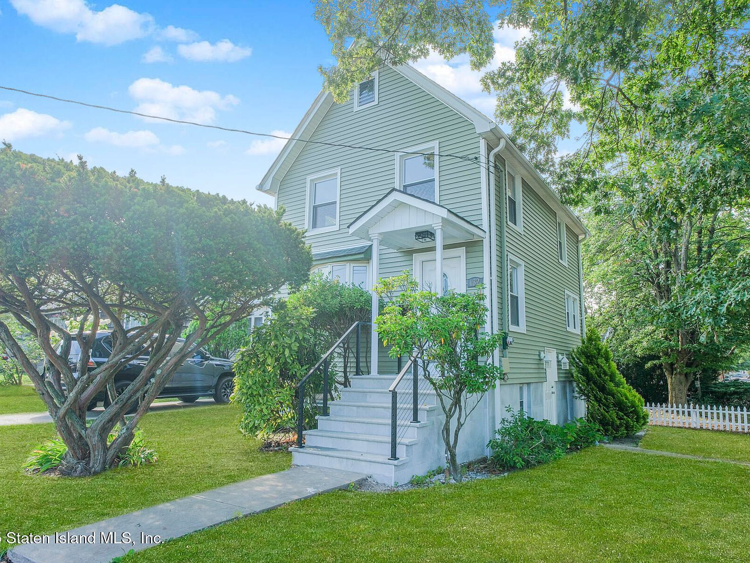 132 Dewey Ave Staten Island, NY 10308 - Thumbnail 2