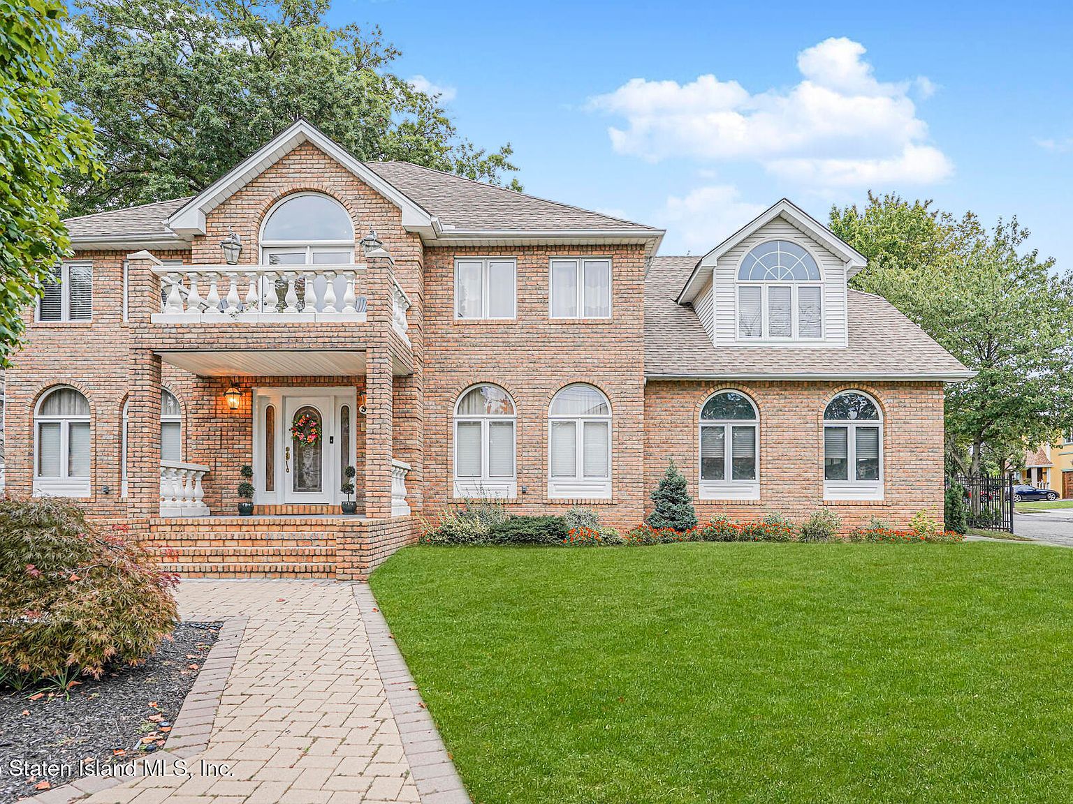 311 Bertram Ave Staten Island, NY 10312 - Thumbnail 2