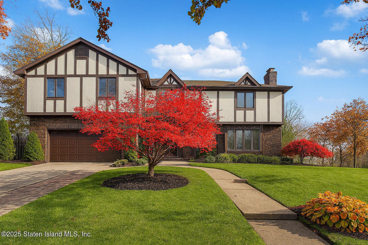 159 Aspinwall St Staten Island, NY 10307 - Thumbnail 2