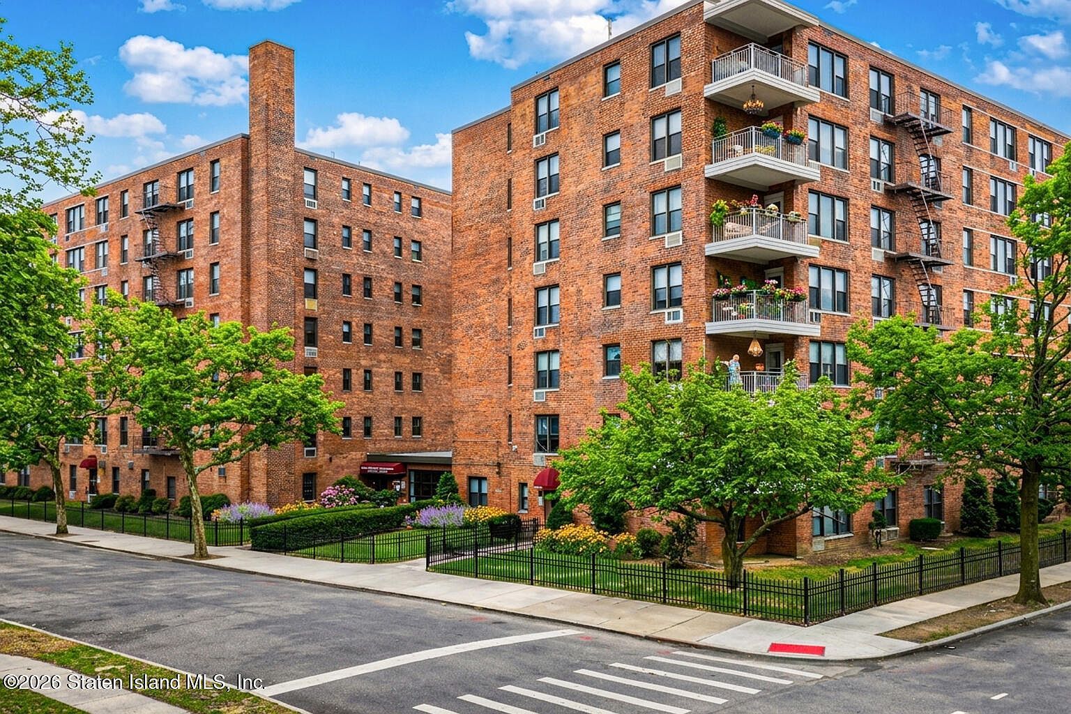 100 Colfax Ave APT 5Z Staten Island, NY 10306  | Condominium