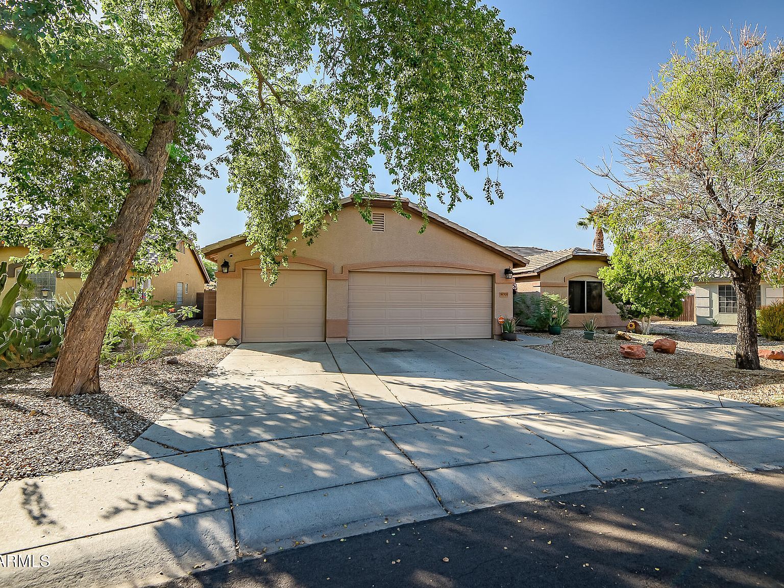 16308 N Lasso Dr Surprise, AZ 85374 - Thumbnail 2