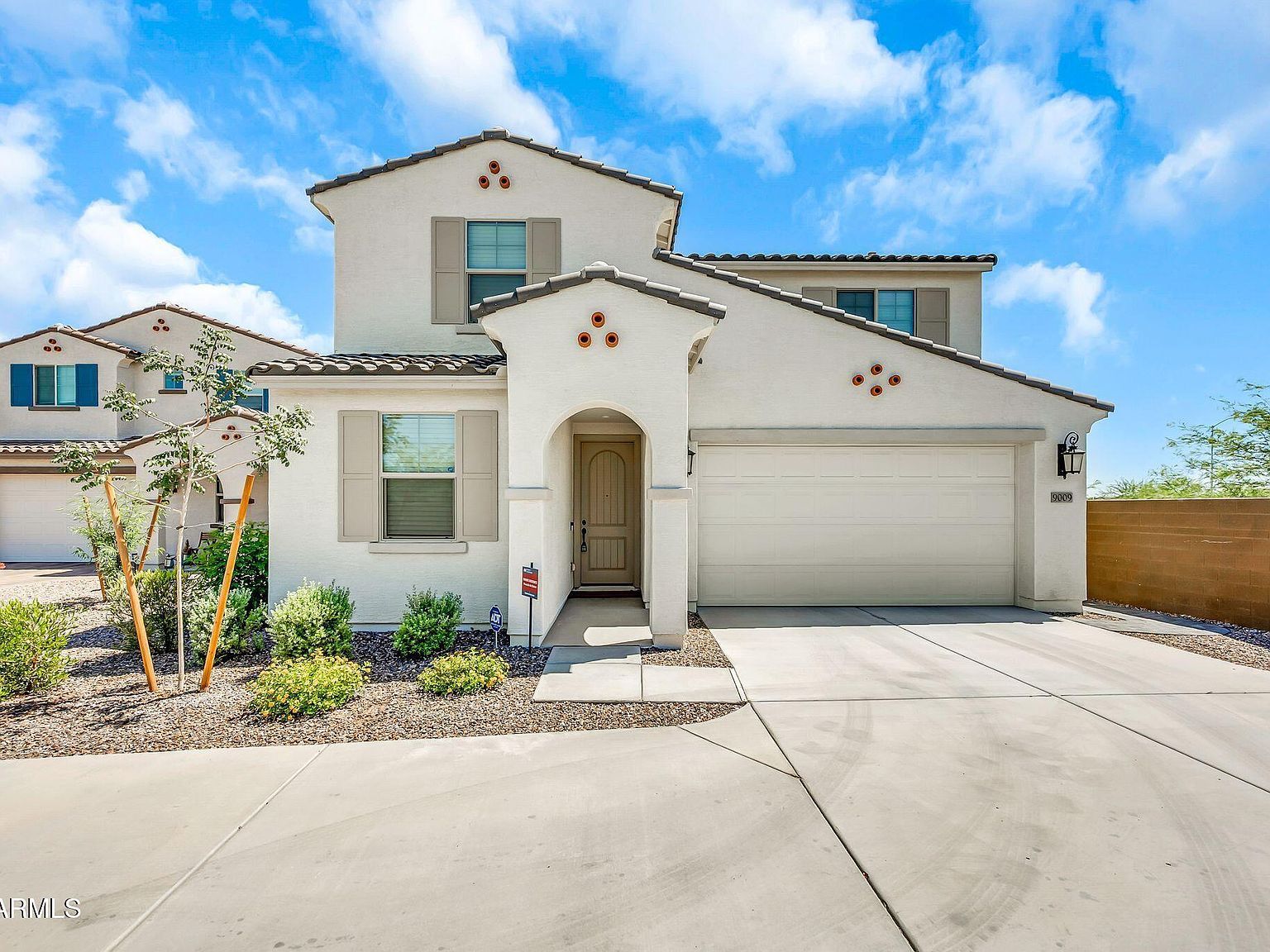 9009 W Orange Dr Glendale, AZ 85305 - Thumbnail 2