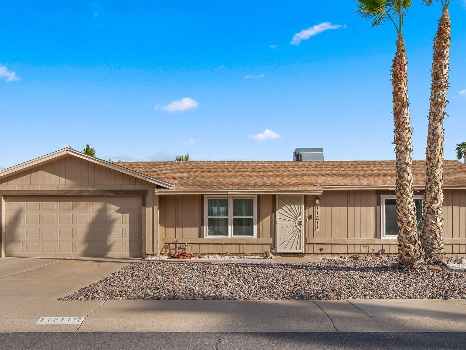 11211 S Bannock St Phoenix, AZ 85044 - Thumbnail 2
