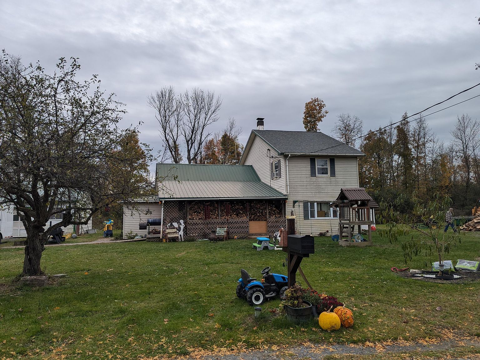 38 Clarence Oliver Ln Willsboro, NY 12996 - Thumbnail 2