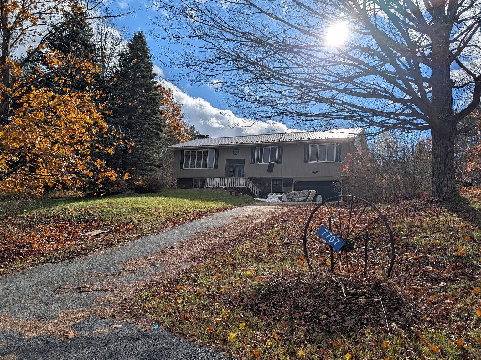 7707 Nys Rte #9N Elizabethtown, NY 12932 - Thumbnail 2