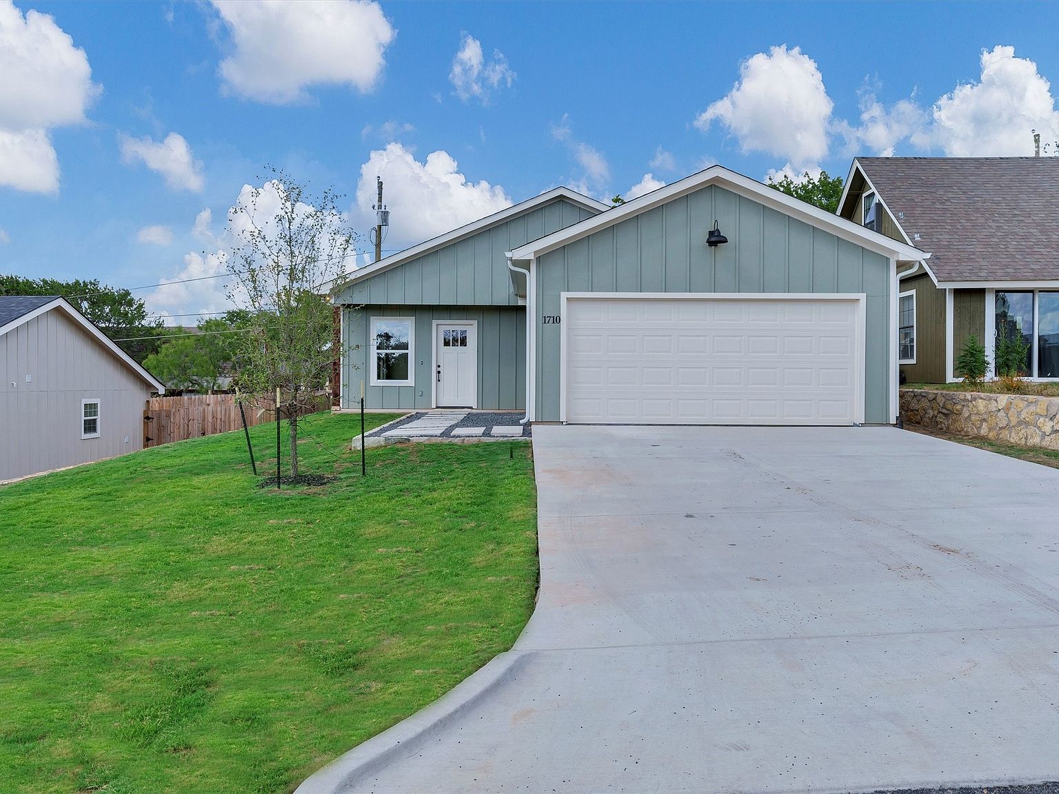 1710 Broken Bow Rd Granbury, TX 76049 - Thumbnail 2