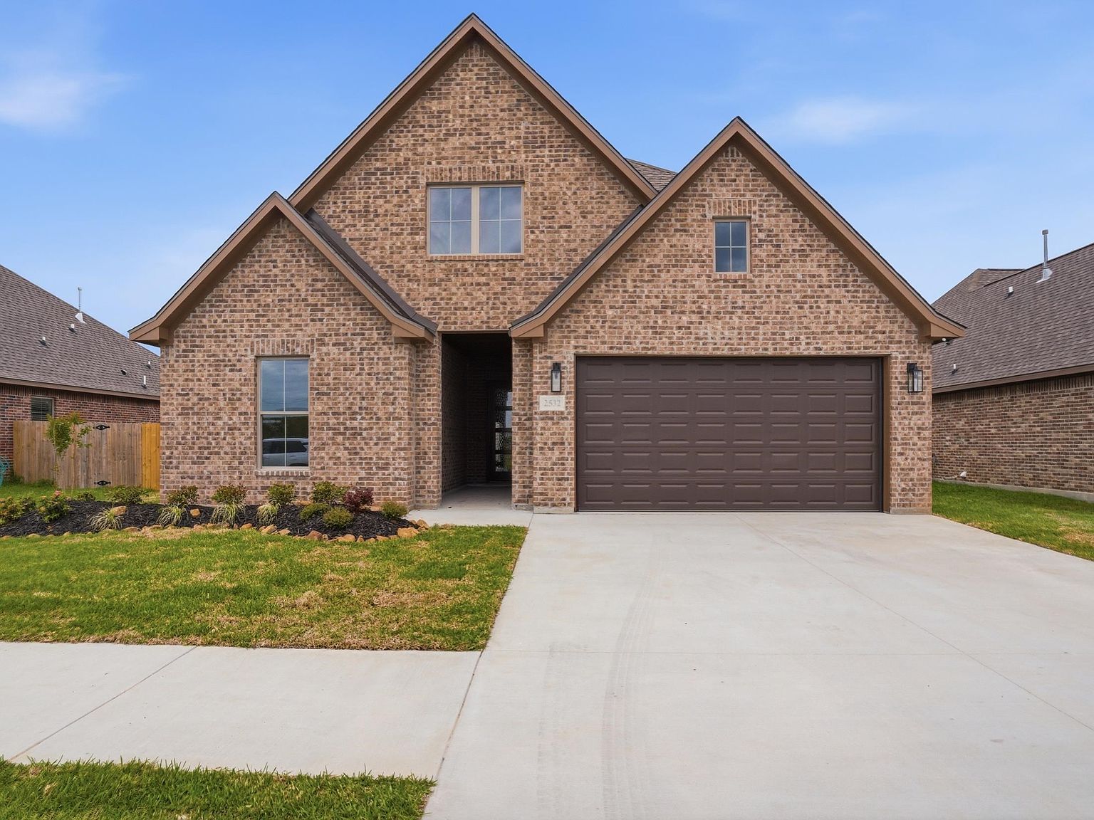 2532 S View Dr Lake Charles, LA 70605  | Single Family