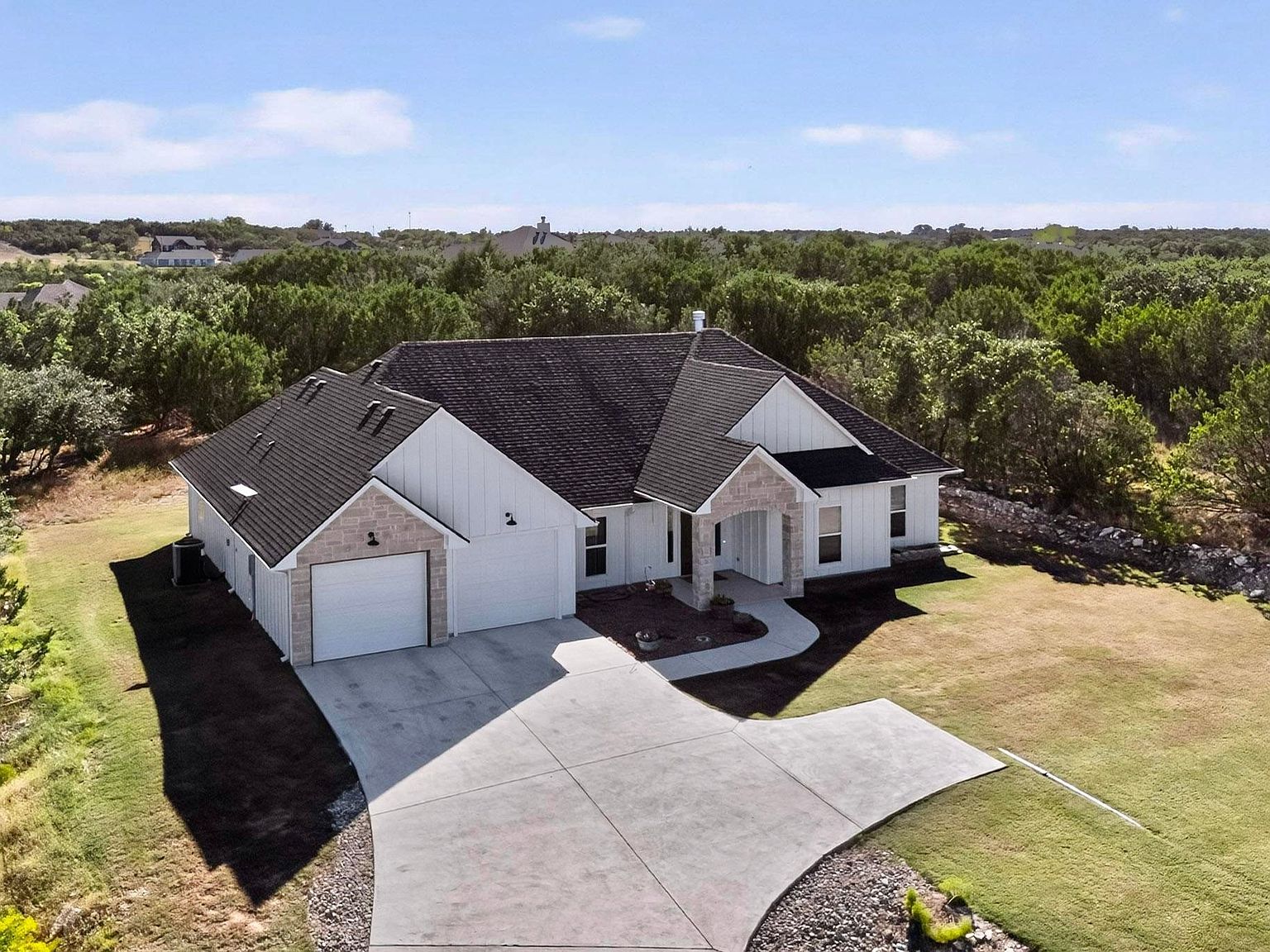 585 Blue Marlin Ct Bluff Dale, TX 76433 - Thumbnail 2