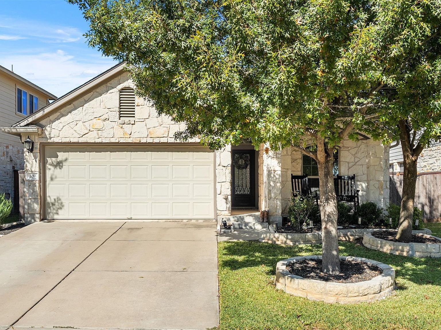109 Briar Park Dr Georgetown, TX 78626 - Thumbnail 2