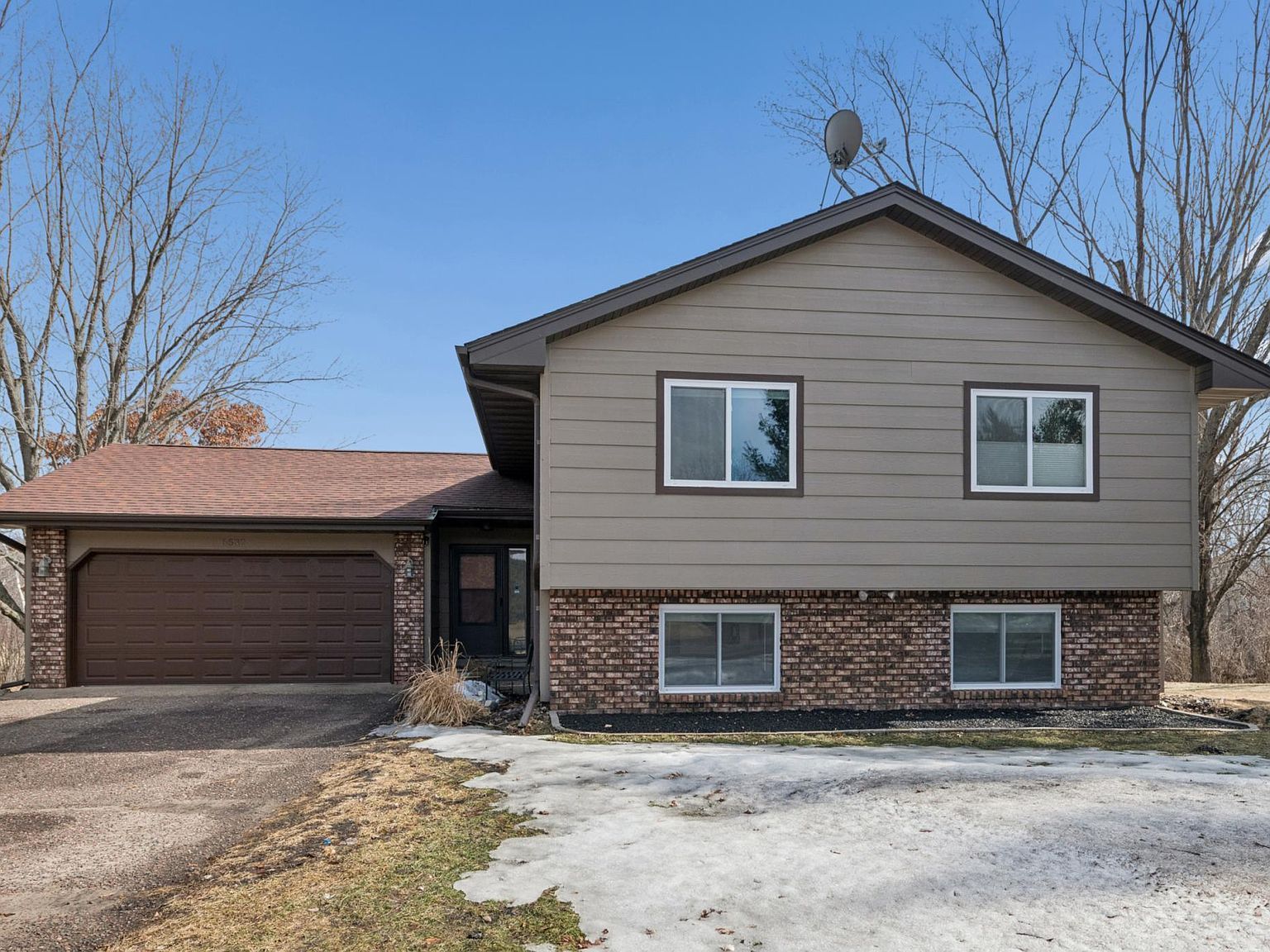 6532 272nd Ct Wyoming, MN 55092 - Thumbnail 2