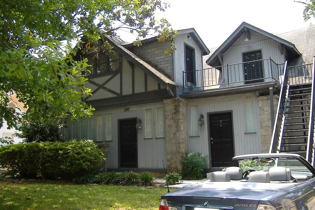 547 Elmwood Dr NE Atlanta, GA 30306 - Thumbnail 2