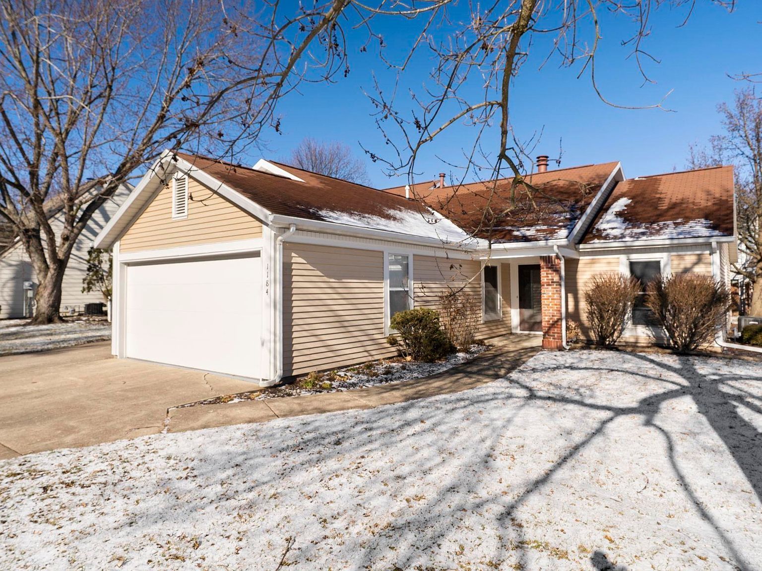 1184 Camelback Blvd West Lafayette, IN 47906 - Thumbnail 2