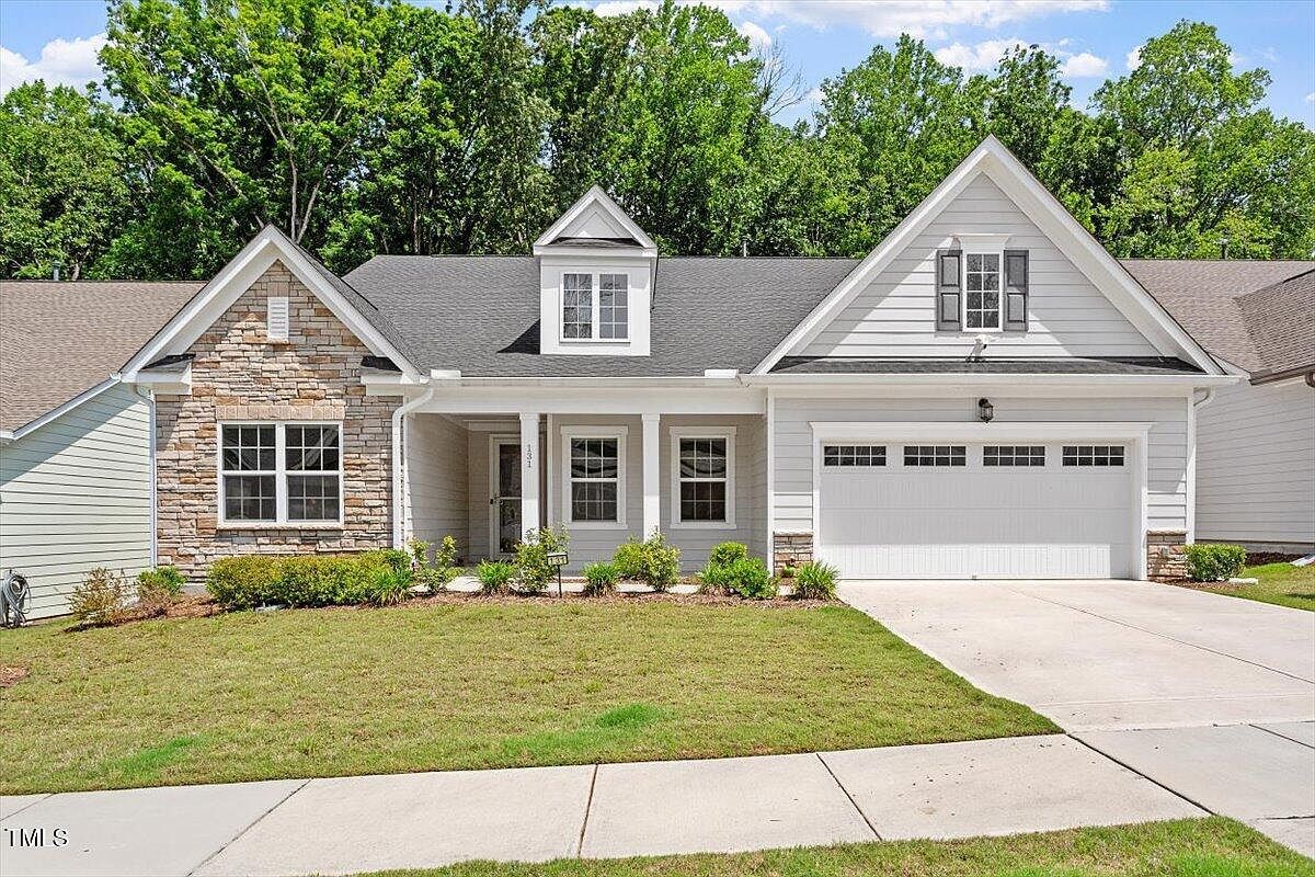 131 English Violet Ln Raleigh, NC 27610 - Thumbnail 2