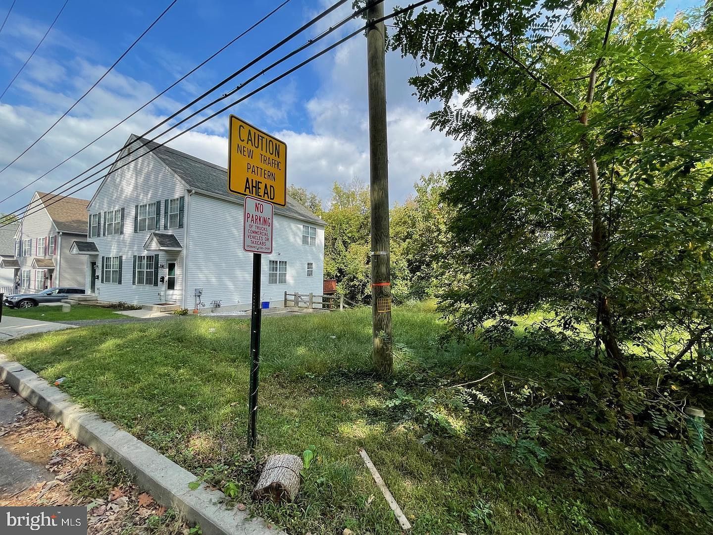 399 N Sycamore Ave Clifton Heights, PA 19018 - Thumbnail 2