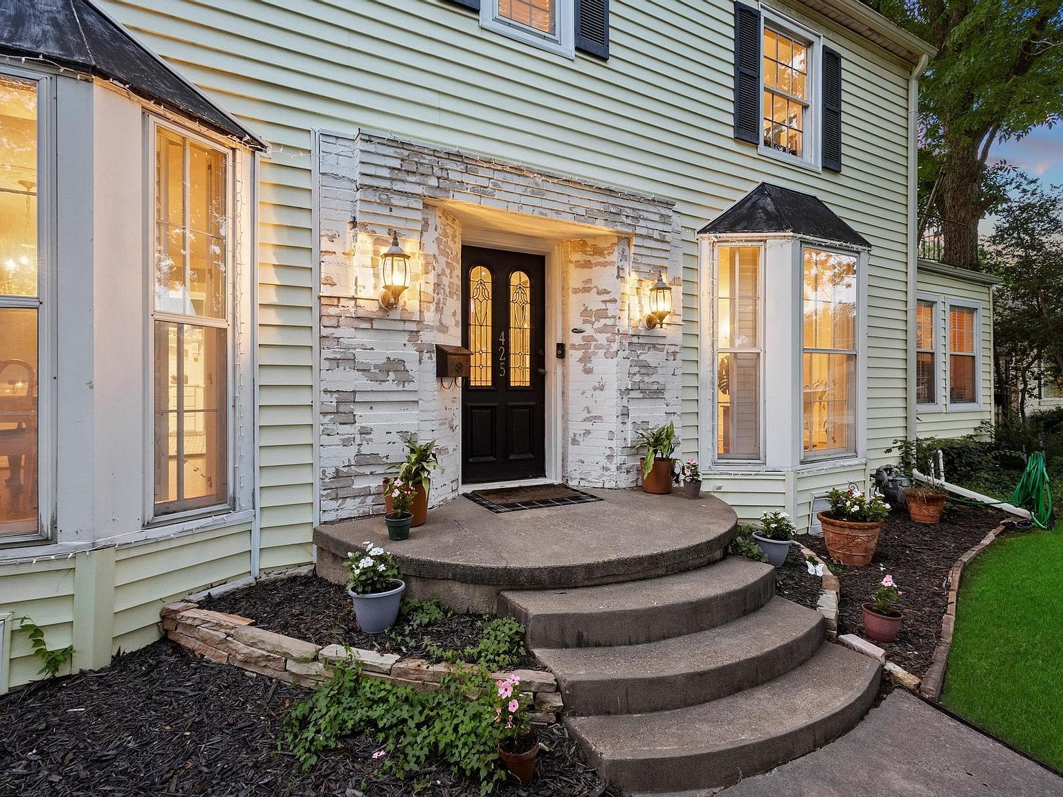 425 W Belden St Sherman, TX 75092 - Thumbnail 2