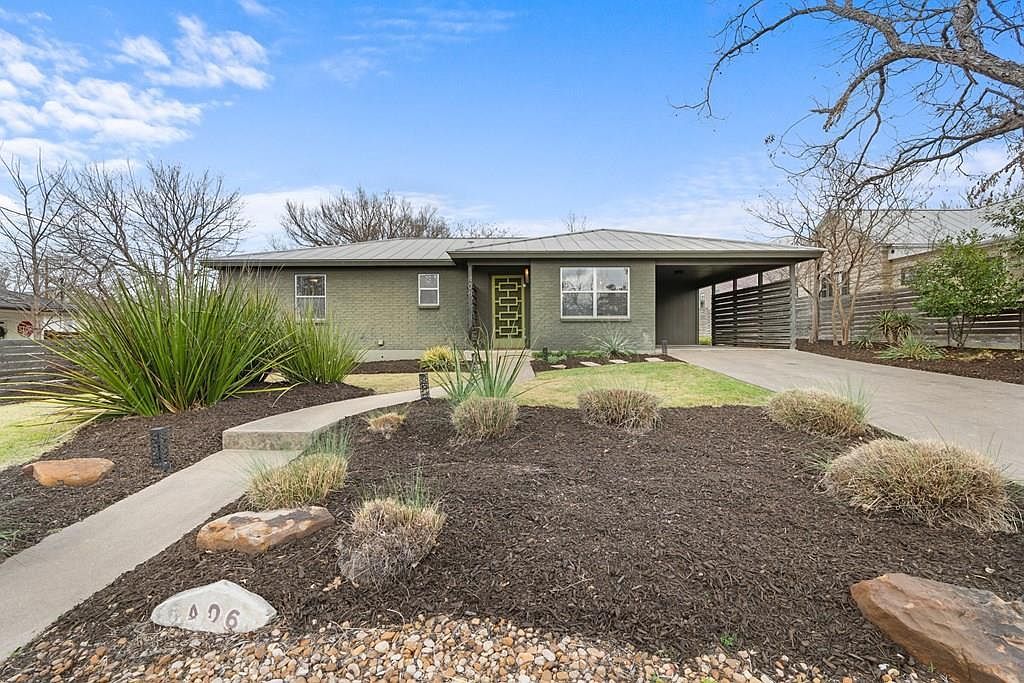 406 E College St Fredericksburg, TX 78624  | Single Family