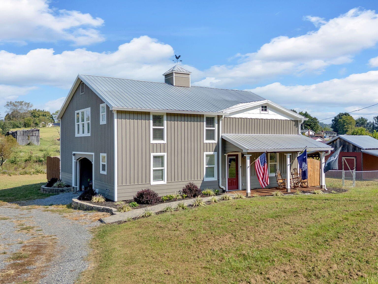 118 W Ellis Ln Mount Carmel, TN 37645 - Thumbnail 2